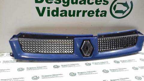 Foto 2ª: Rejilla Delantera Renault Master 2.5 DIESEL 115CV 84KW [G9U A7] (2005)