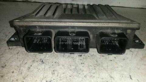 Foto 3ª: Centralita Motor ECU Renault Megane 1.5 DCI DIESEL 101CV 74KW FAMILIAR II FAMILIAR [K9K] (2004)