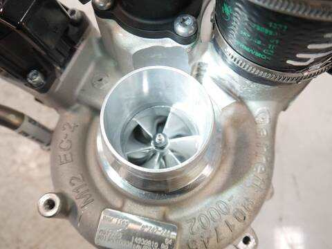 Turbocompresor Bmw XM G09)