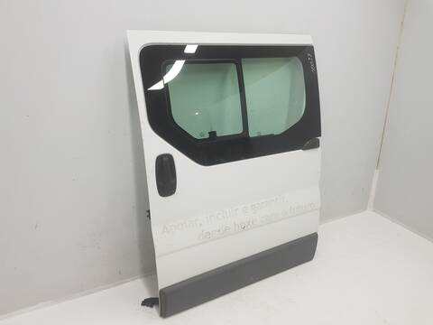 Foto 3ª: Puerta Lateral Corredera Izquierda Renault Trafic L1H1 CAJA CERRADA CORTO (2006)