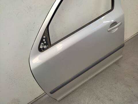 Foto 3ª: Puerta Delantera Izquierda Skoda Octavia 2.0 FSI 150CV 110KW [BLX] (2005)