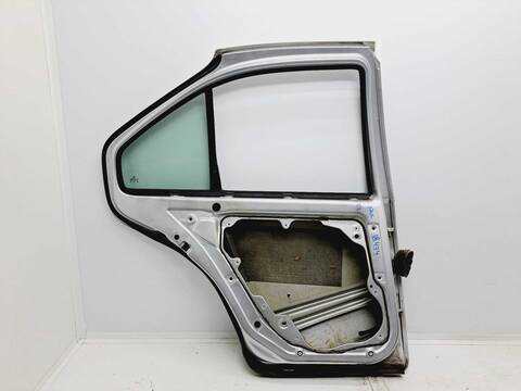 Foto 3ª: Puerta Trasera Izquierda Volkswagen Bora 1.9 TDI BERLINA 110CV 81KW [ASV] (2000)