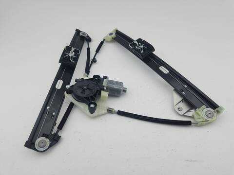 Foto 4ª: Elevalunas Eléctrico Delantero Derecho Audi A1 25 TFSI 95CV 70KW [DUSB] (2025)