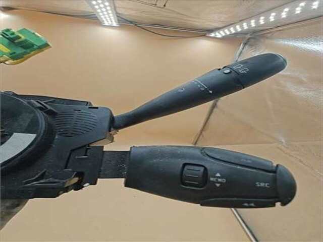 Foto 2ª: Mando Multifuncion Peugeot 307 1.6 XR CLIM PLUS [1.6 LTR. - 80 KW 16V CAT (NFU - TU5JP4)] [NFU (TU5JP4)]