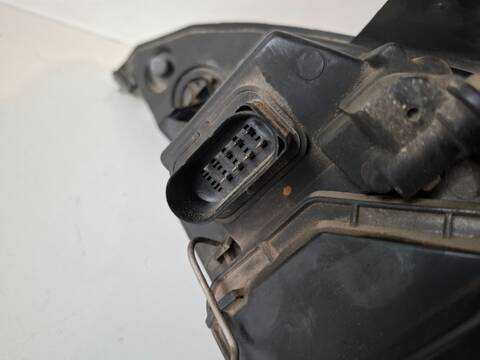 Foto 3ª: Faro Derecho Ford Focus AMBIENTE 1 16V CAT 101CV (1998)
