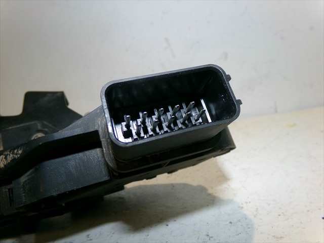 Foto 4ª: Cerradura Puerta Delantera Izquierda Land Rover Freelander 2.2 D 2007-2014 [224DT] (2012)