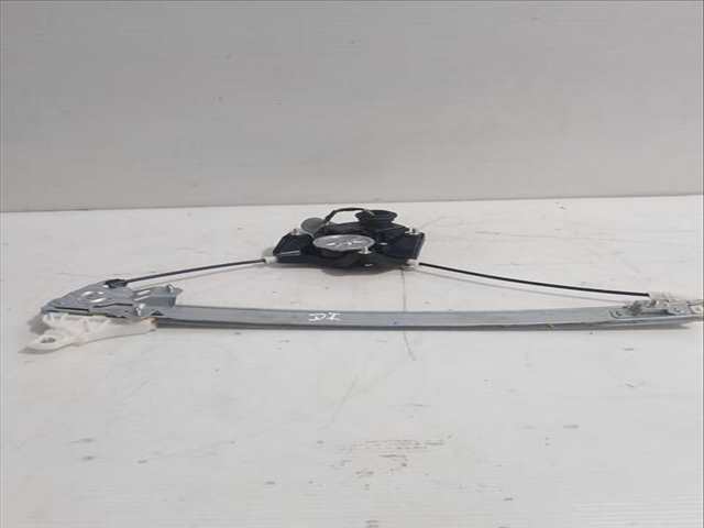 Elevalunas Eléctrico Delantero Izquierdo Toyota Yaris 1.5 HYBRID MXPH11) 92CV 68KW