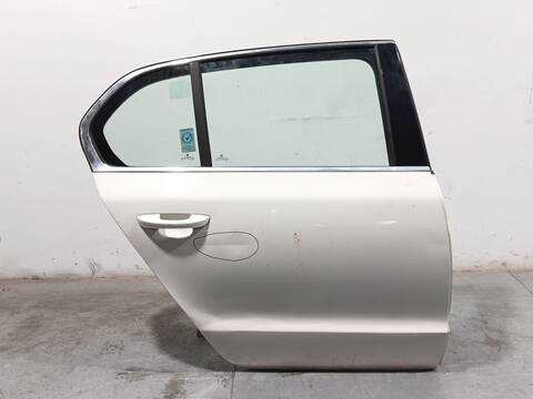 Foto 2ª: Puerta Trasera Derecha Skoda Superb 2.0 TDI AMBITION 140CV 103KW 3T4) [BMP] (2009)