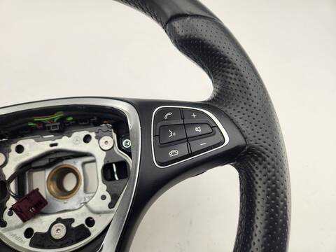 Foto 3ª: Volante Mercedes Clase C 160 C 350 T E 205.247) 279CV FAMILIAR [274920] (2015)