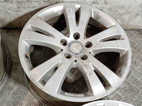 Foto 4ª: Juego LLantas Mercedes Clase C 160 C 200 CDI BLUEEFFICIENCY 204.001) 136CV 100KW [OM651913] (2014)