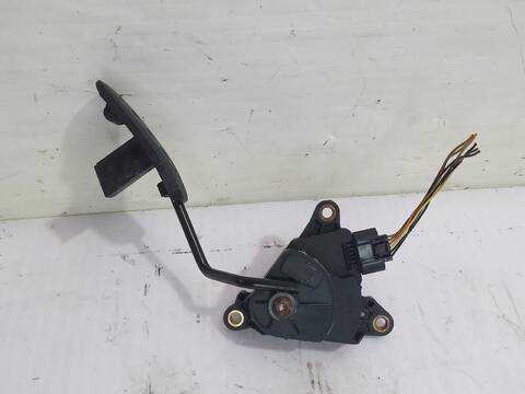 Foto 3ª: Pedal Acelerador Nissan Micra ACENTA 80CV (2002)