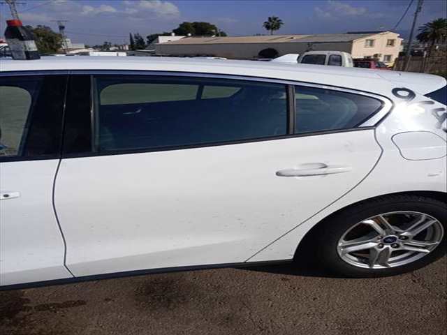 Puerta Trasera Izquierda Ford Focus TITANIUM 120CV 88KW