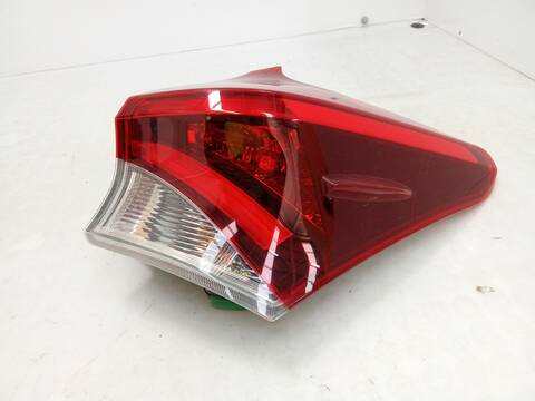 Piloto Trasero Derecho Toyota Auris 1.6 D4-D WWE185_) 112CV 82KW