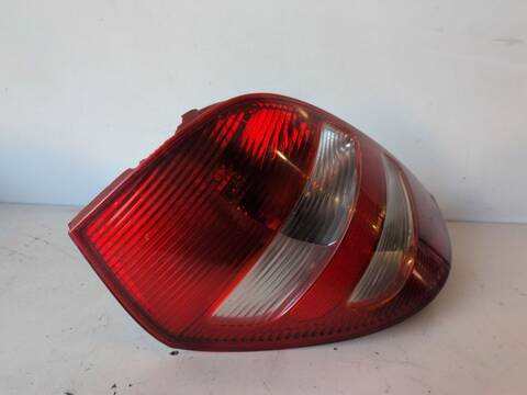 Foto 2ª: Piloto Trasero Izquierdo Mercedes Clase A 140 640940 (2005)