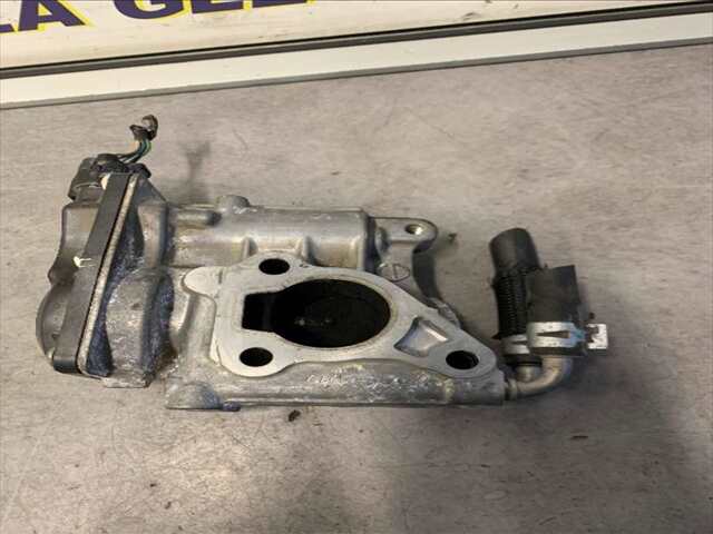 Foto 2ª: Valvula EGR Toyota Avensis 2.2 D4D 150CV [2AD] (2009)