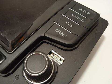 Foto 4ª: Pantalla Multifuncion Volkswagen Golf EDITION BLUEMOTION 105CV 77KW [CJZA] (2013)