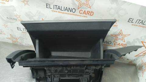 Foto 2ª: Guantera Volkswagen Polo ADVANCE 95CV 70KW [CHZ] (2018)