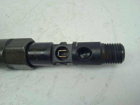 Foto 2ª: Inyectores Ford Mondeo AMBIENTE BERLINA 131CV 96KW [N7BA] (2006)