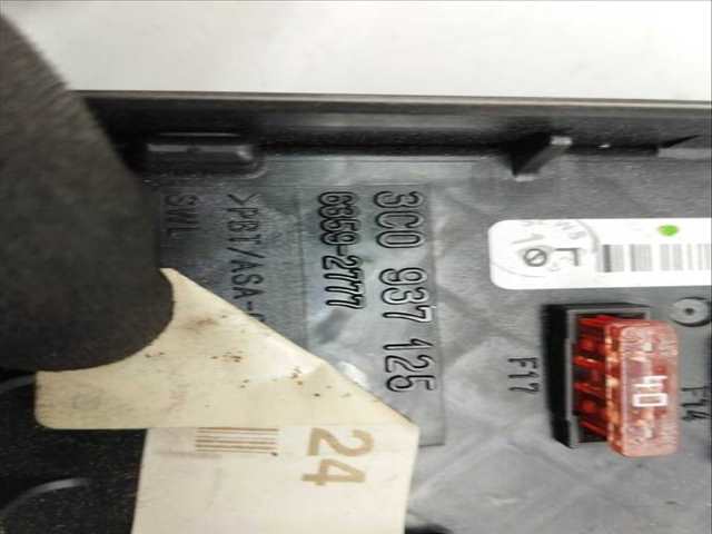 Foto 4ª: Caja Reles Fusibles Volkswagen Passat ADVANCE BERLINA 140CV 103KW [CBA] (2010)