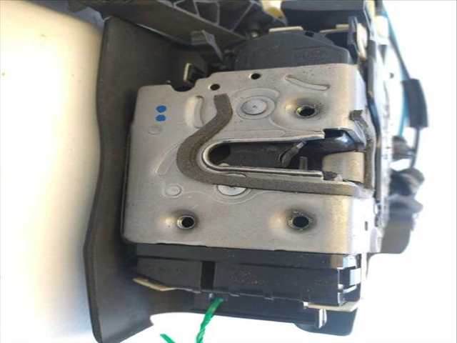 Foto 3ª: Cerradura Puerta Trasera Derecha Mercedes Clase C 160 C 200 CDI 204.001) (2007)