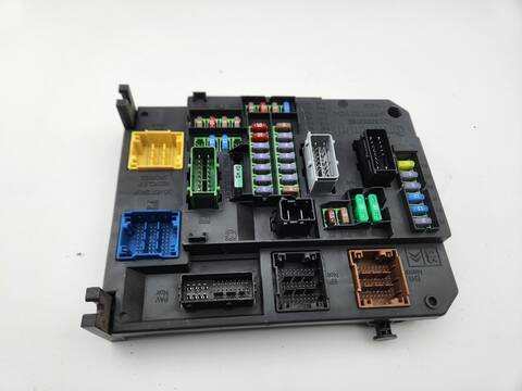 Caja Reles Fusibles Citroen C4 EXCLUSIVE PICASSO 150CV 110KW