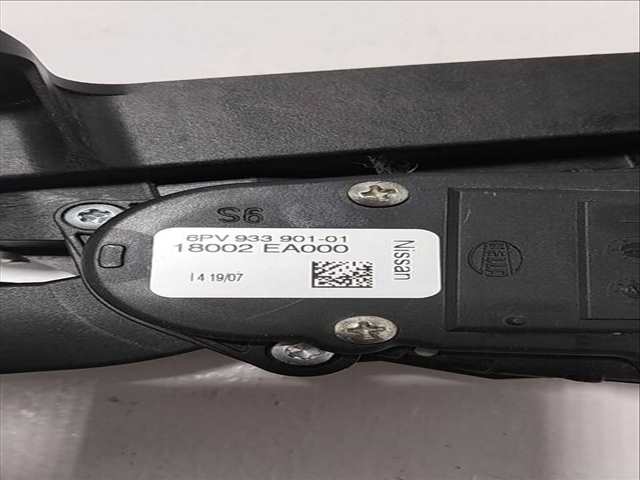Foto 2ª: Pedal Acelerador Nissan Navara DOBLE CAB LE 4X4 171CV (2005)