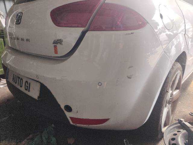 Foto 2ª: Paragolpes Trasero Seat Leon 2.0 TFSI CUPRA [CDL] (2011)