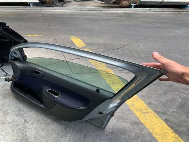 Foto 2ª: Puerta Delantera Derecha Peugeot 206 1.4 HDI 70CV [8HZ] (2005)
