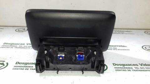 Foto 2ª: Pantalla Multifuncion Mercedes Clase V 200 136CV 100KW (2014)