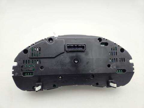 Foto 3ª: Cuadro de Instrumentos Hyundai i40 STYLE 141CV 104KW [D4FD] (2015)