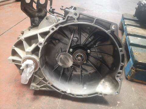 Foto 2ª: Caja Cambios Ford Focus KKDA BERLINA (2006)