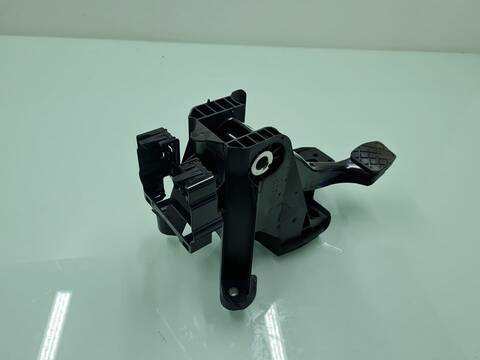 Foto 3ª: Pedal Freno Seat Ateca 1.0 TSI 110CV 81KW [DLAA] (2023)