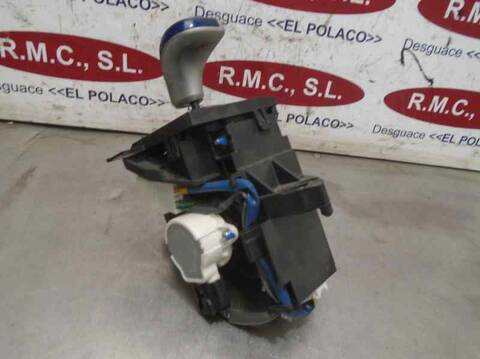 Foto 4ª: Palanca de Cambio Toyota Auris HYBRID ACTIVE 136CV 100KW [2ZR] (2013)