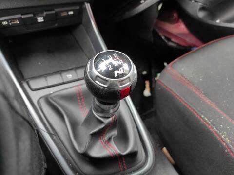 Palanca de Cambio Hyundai i20 G4LF