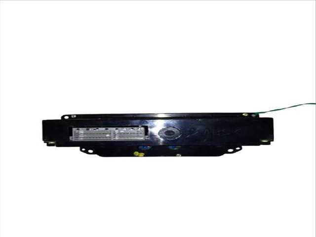 Foto 3ª: Mando Climatizador Dacia Duster 1.5 DCI HSMC) (2010)