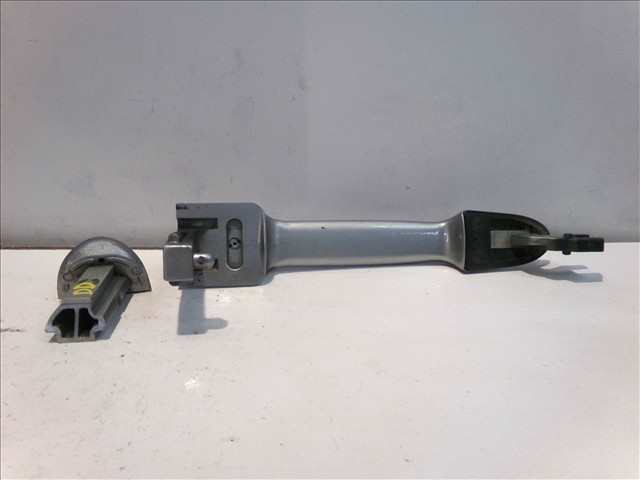 Foto 3ª: Maneta Exterior Delantera Derecha Fiat Stilo 1.9 JTD 2001-2007 [192A1000] (2004)