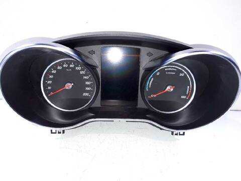 Foto 1ª: Cuadro de Instrumentos Mercedes Clase V 200 2.1 CDI CAT 136CV 100KW (2014)