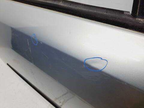 Foto 4ª: Puerta Trasera Derecha Renault Laguna AUTHENTIQUE 120CV 88KW [F9Q C7] (2002)