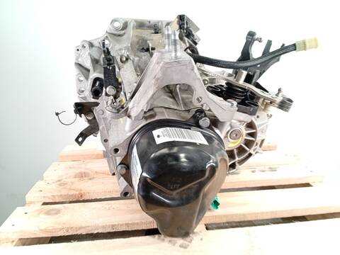 Foto 3ª: Caja Cambios Dacia Sandero 1.0 SCE 75 B8JC B8JD) 73CV 54KW [B4D411] (2019)