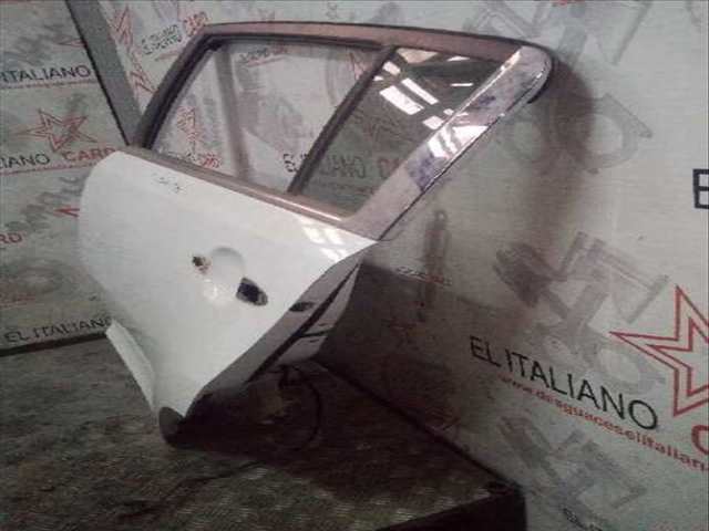 Foto 2ª: Puerta Trasera Izquierda Kia Sportage DRIVE 4X2 136CV 100KW [D4H4] (2014)