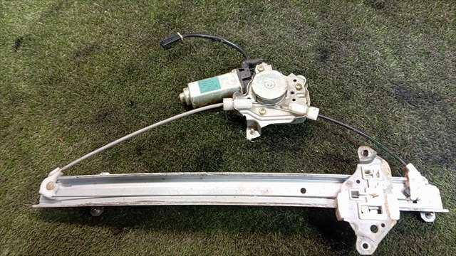 Elevalunas Eléctrico Trasero Derecho Nissan Navara 2.5 TD D22 133CV 4X4