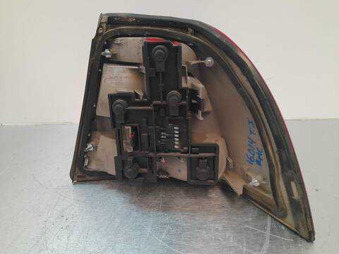 Foto 3ª: Piloto Trasero Izquierdo Opel Vectra BASICO 1999 ) BERLINA 100CV 74KW [Z16XE] (2001)