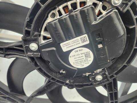 Foto 3ª: Electroventilador Volkswagen Golf STYLE 115CV [DXDE] (2024)
