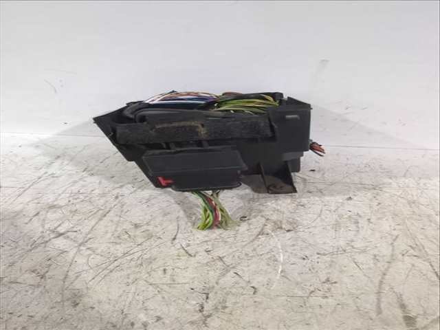 Foto 3ª: Caja Reles Fusibles Citroen Xsara 1.6 HDI PICASSO 90CV 66KW [9HX (DV6ATED4)] (2007)