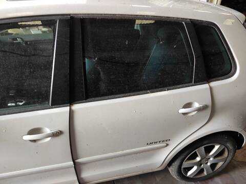 Puerta Trasera Izquierda Volkswagen Polo BUD