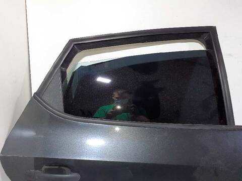 Foto 3ª: Puerta Trasera Derecha Seat Ibiza ERENCE 105CV 77KW [BLS] (2010)