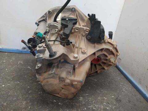 Foto 3ª: Caja Cambios Renault Clio EXPERIENCE 101CV 74KW [K9K876] (2021)