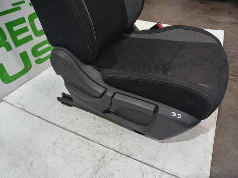 Foto 2ª: Asiento Delantero Derecho Nissan Qashqai ACENTA 140CV [HR13DDT] (2013)