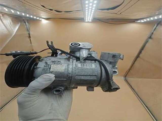 Foto 3ª: Compresor Aire Acondicionado Skoda Fabia 1.2 YOUNG LINE [1.2 LTR. - 47 KW 12V] [BME]