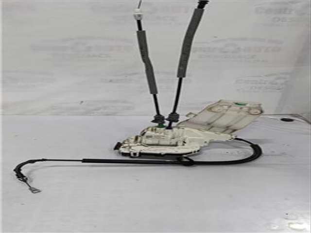 Cerradura Puerta Delantera Derecha Fiat 500 1.4 334AXC1B 334AXC11) 140CV 103KW